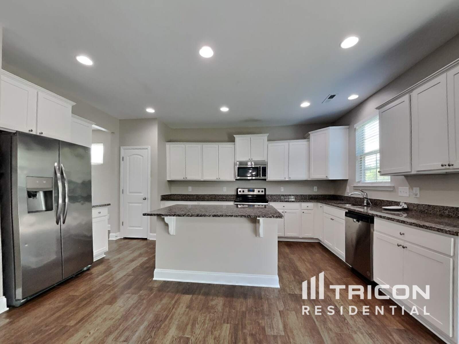 Building Photo - 456 Rolling Meadows Dr