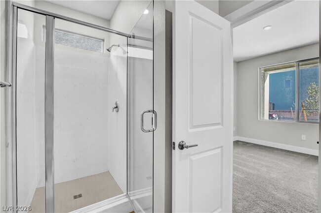 Building Photo - 6360 Pipers Brk Ln