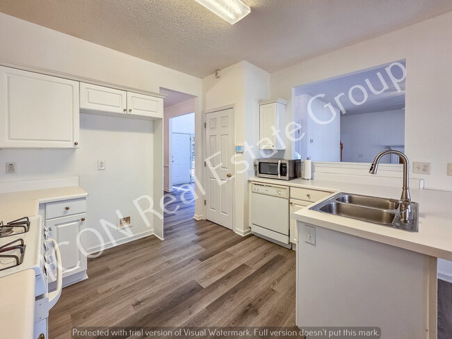 Building Photo - Move in ready 4BR/2.5BA home in a great neighborhood—tucked away on a quiet cul-de-sac!