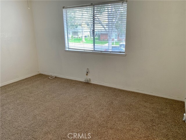 Building Photo - 3053 Knollwood Ave