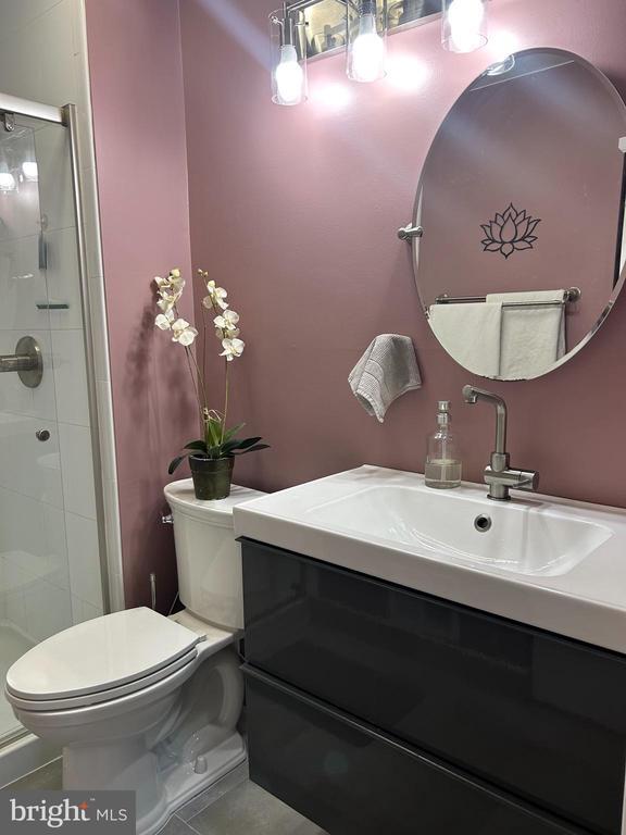 Building Photo - 13 Quince Ct