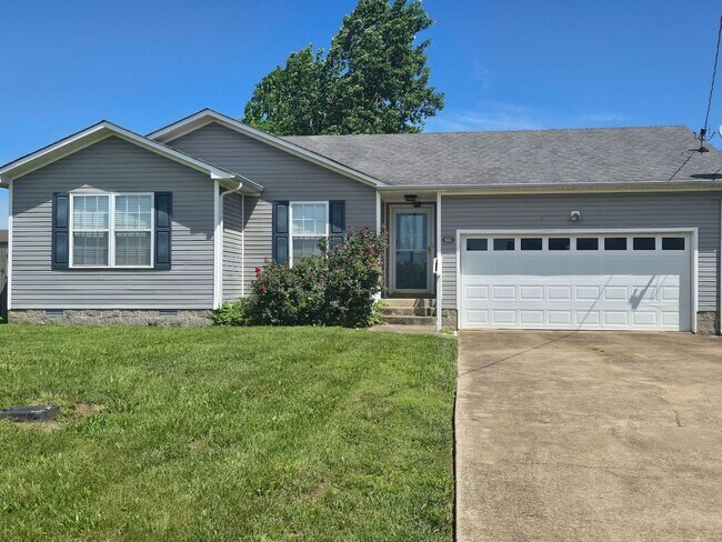 Primary Photo - 3 Bed 2 Bath Amazing Home!