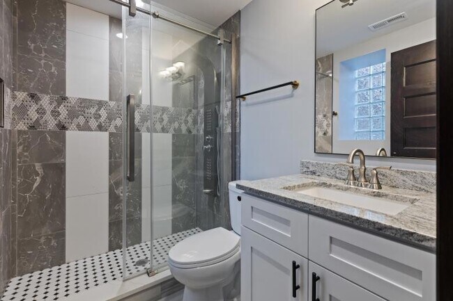 Building Photo - 444 E 48th St