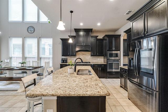 Building Photo - 7148 Chelsea Dr