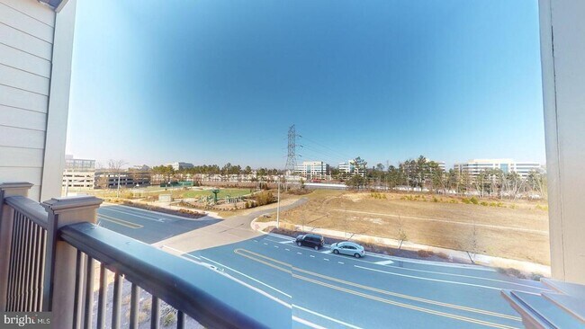 Building Photo - 12850 Mosaic Pk Wy