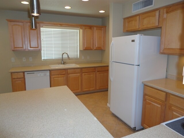 Building Photo - 4056 E Constitution Ct