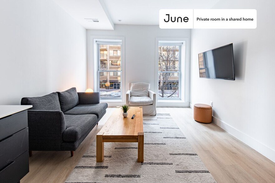 Building Photo - Room in Shared 4 bed/2 bath home