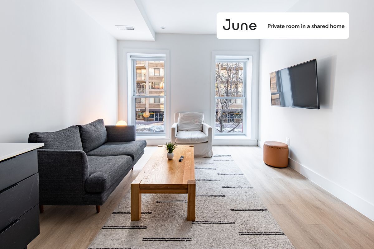 Building Photo - Room in Shared 4 bed/2 bath home in Dupont Circle