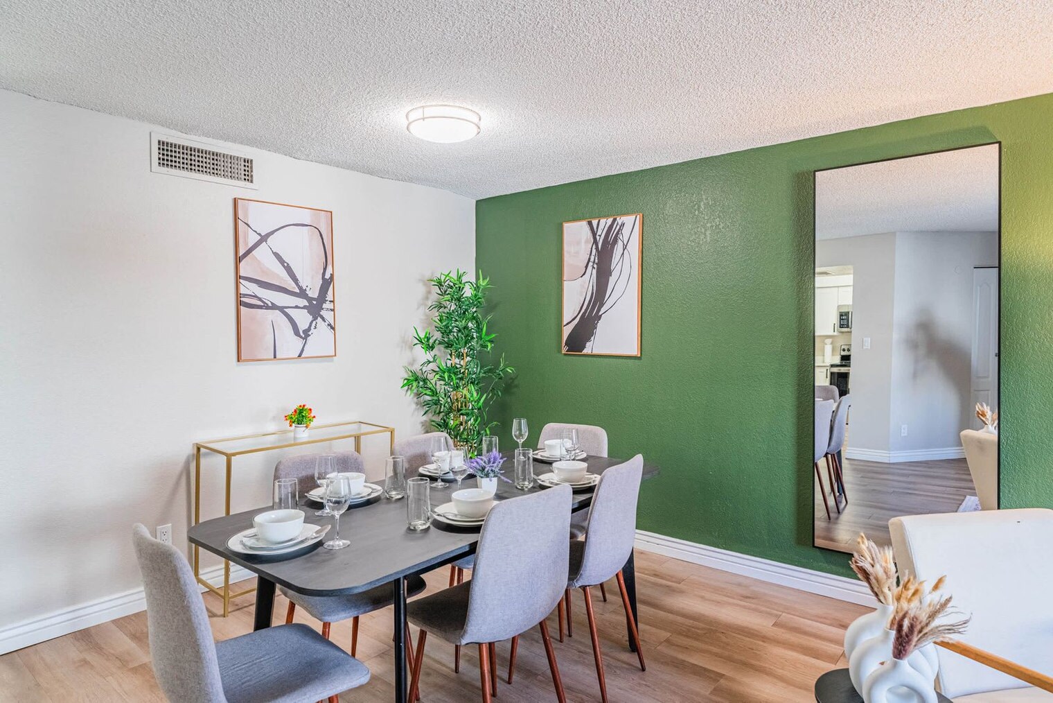 Building Photo - 8550 E McDowell Rd