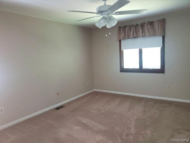 Building Photo - 5057 Prentis Dr