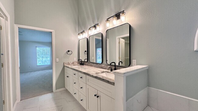 Building Photo - 7468 Aprelle Dr