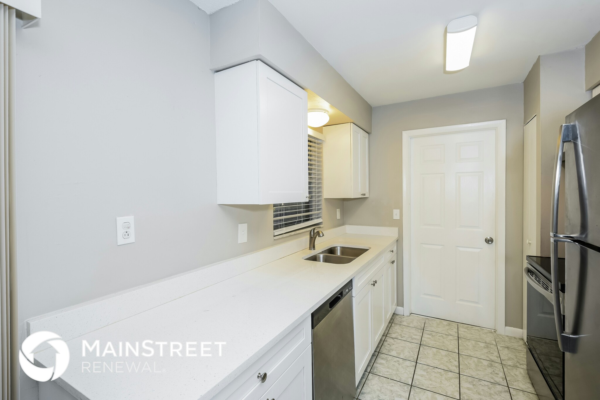 Building Photo - 965 Calbert Ln