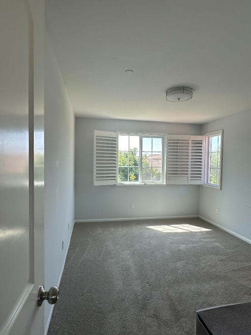 Building Photo - 1460 Mockingbird Ct