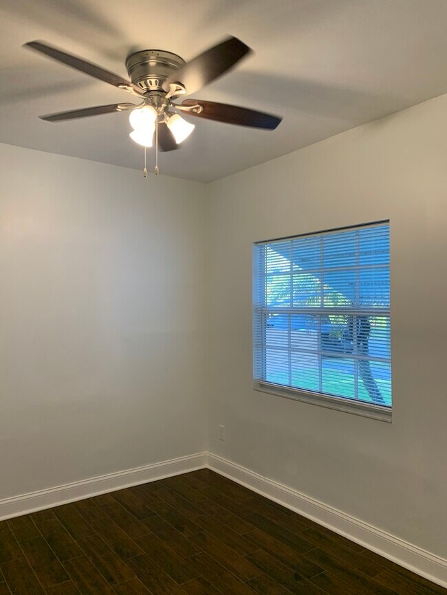 Building Photo - CHARMING KEY WEST HOME