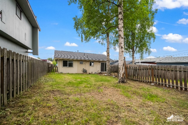 Building Photo - 4207 Hayes St