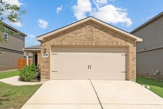 Building Photo - 1326 Amy Dr