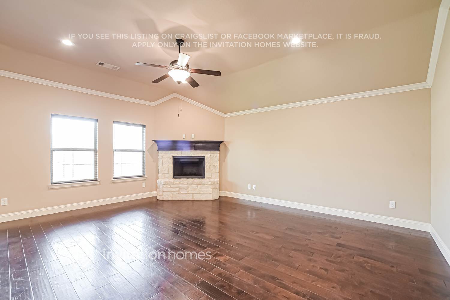 Building Photo - 215 Range Rd