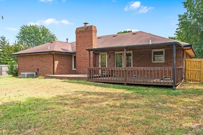 Building Photo - All-Brick Beauty on a Quiet Cul-de-Sac Nea...