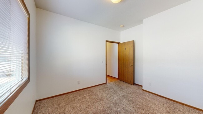 Building Photo - 4525 Steinbeck St
