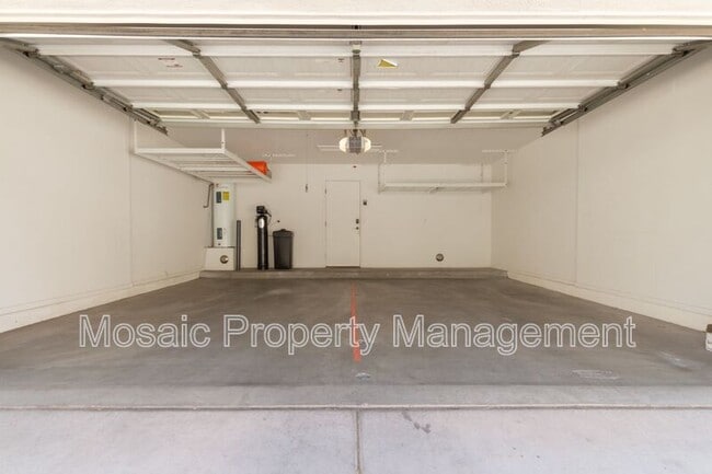 Building Photo - 1328 S Sabino Dr