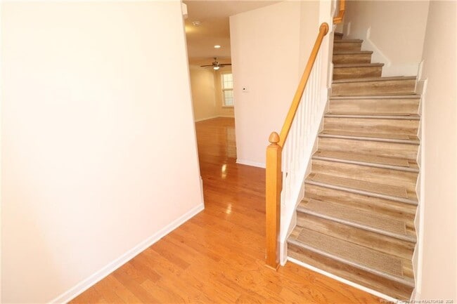 Building Photo - 619 Sealine Dr