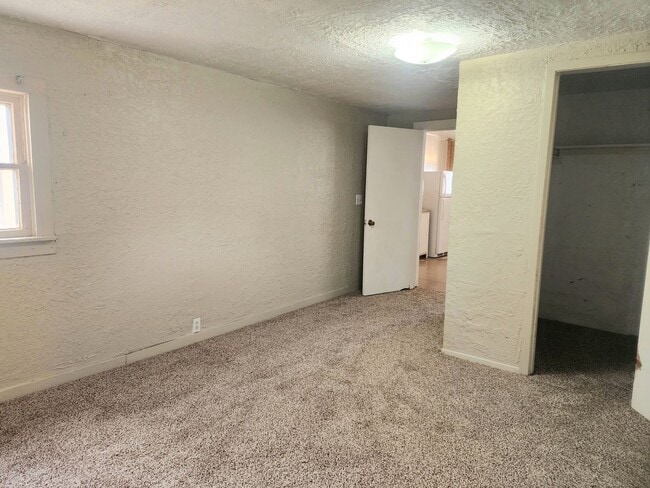 Building Photo - 1BD/1BA