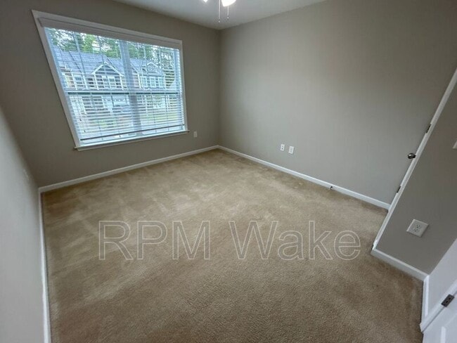 Building Photo - 217 Gulley Glen Dr