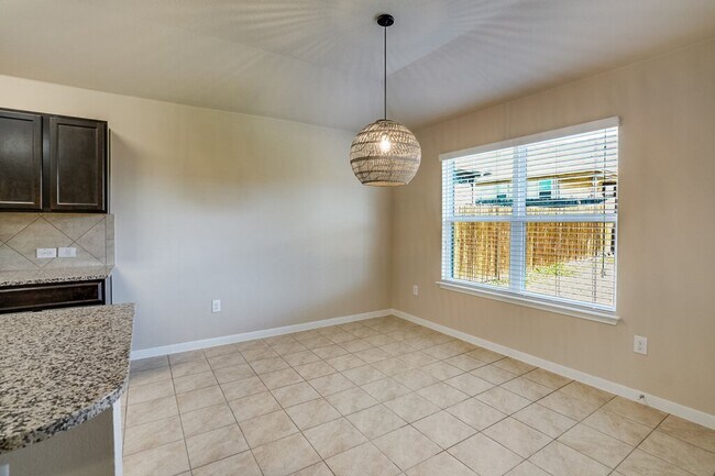 Building Photo - 5909 Roderick Dr