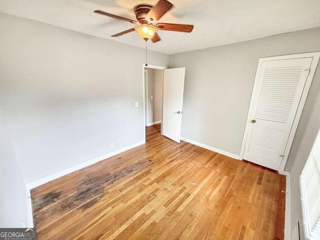 Building Photo - 1082 Amelia Dr SW
