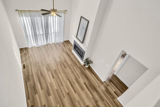 Building Photo - Spacious 3 Bedroom 3.5 Bath Townhome with Finished Basement & First-Floor Suite Near I-64