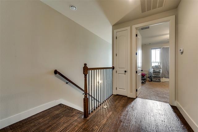 Building Photo - 3033 Solana Cir