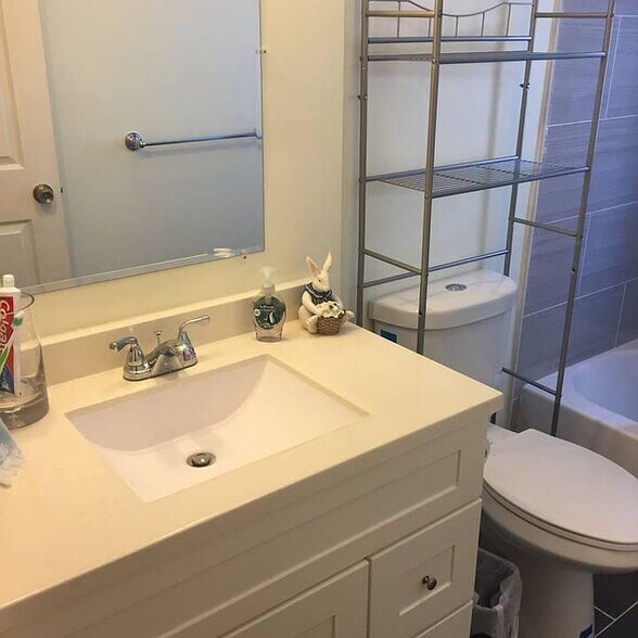 Building Photo - 99 Bradstreet Ave