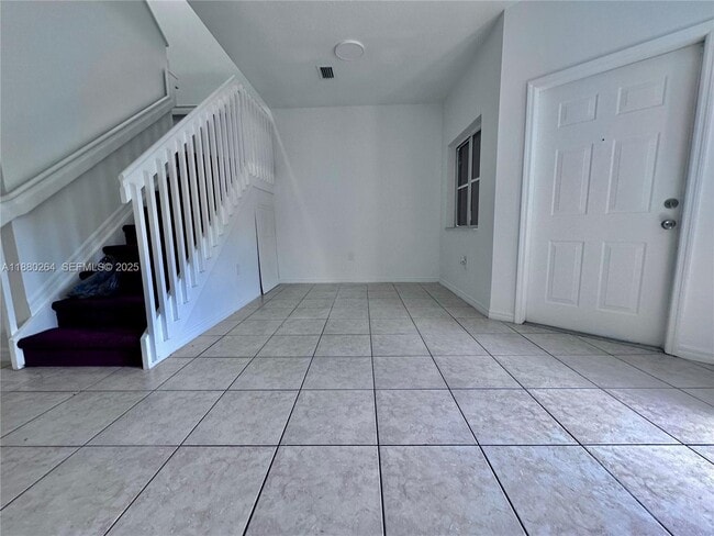 Building Photo - 1631 SE 30th St