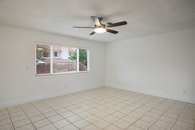 Building Photo - 9001 Feather River Ct