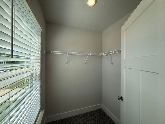 Building Photo - Gulf Breeze - Deer Ridge Crossing - 4 bedroom, 2.5 bathroom - New Construction