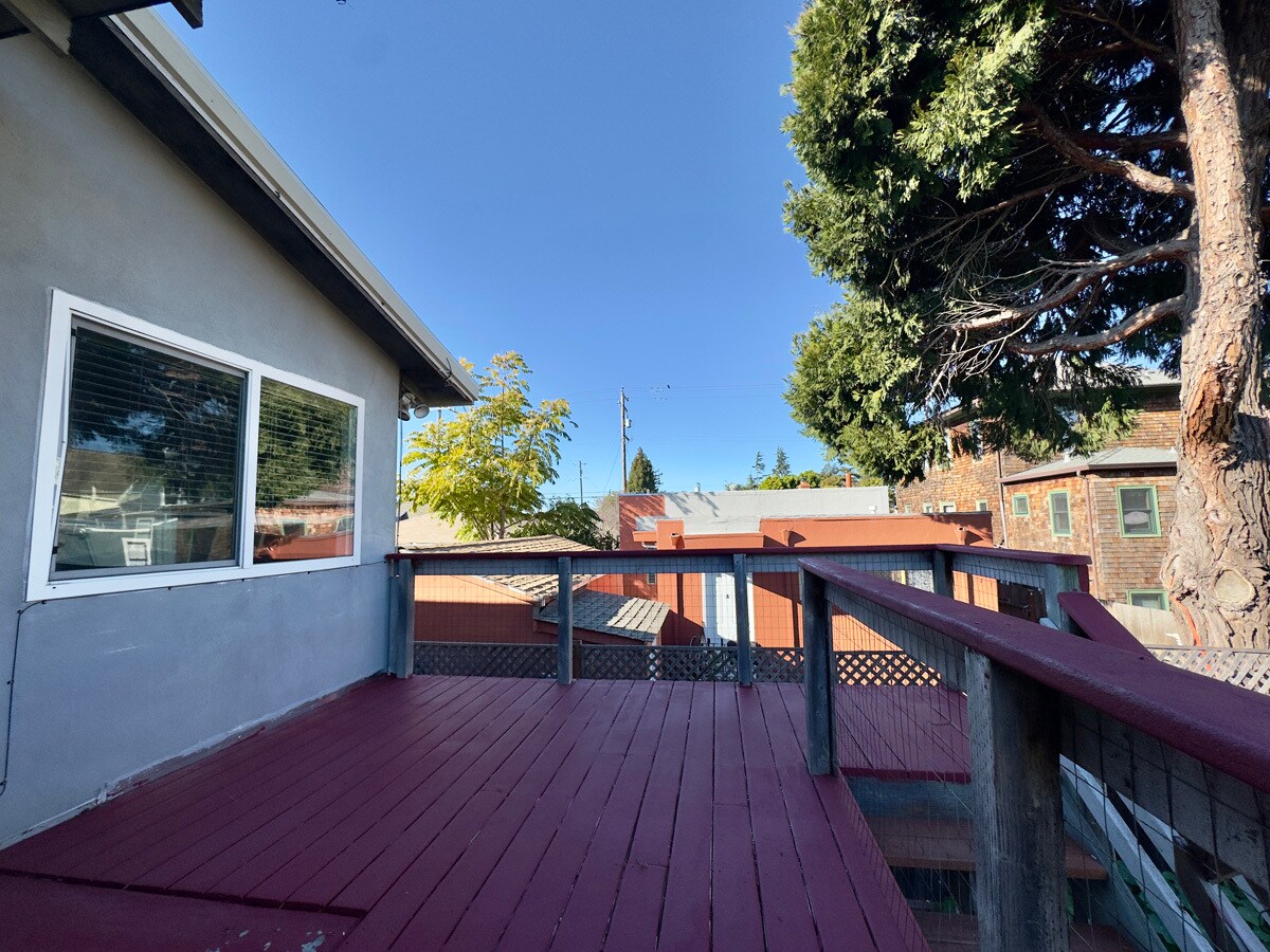 Building Photo - 2835 California St