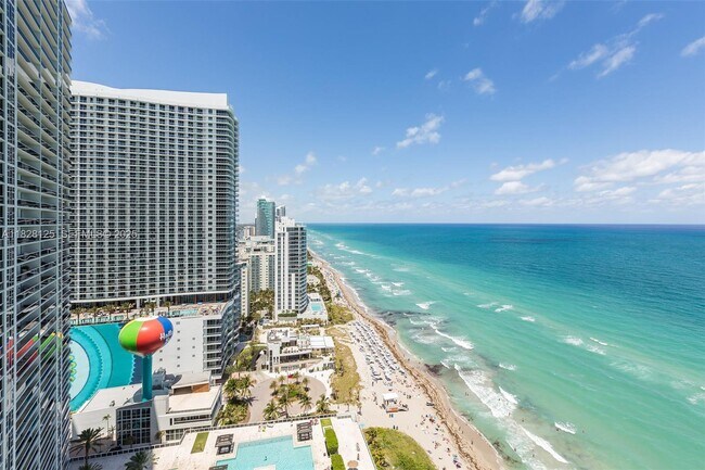 Building Photo - 1830 S Ocean Dr