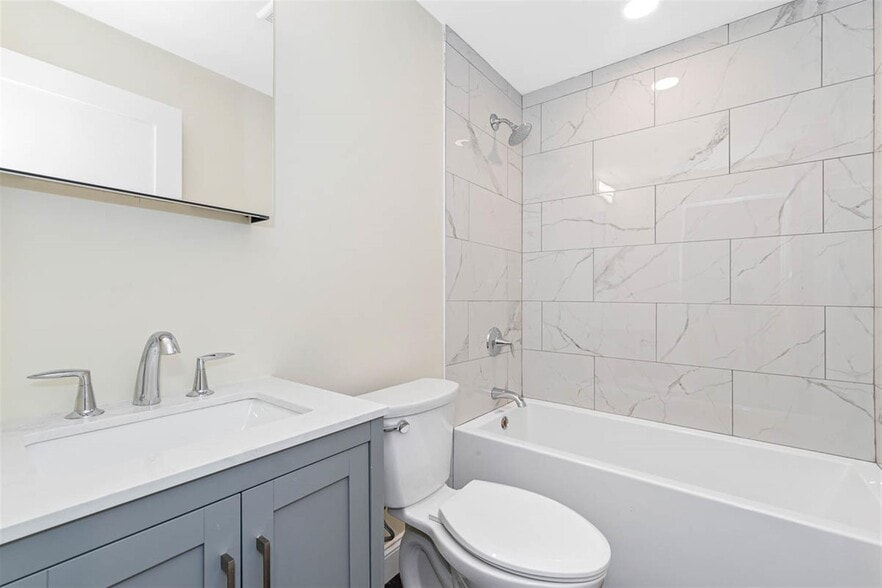 Building Photo - 75 Winchester St