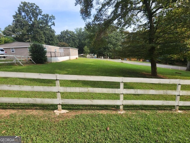 Building Photo - 1373 Elm Cir