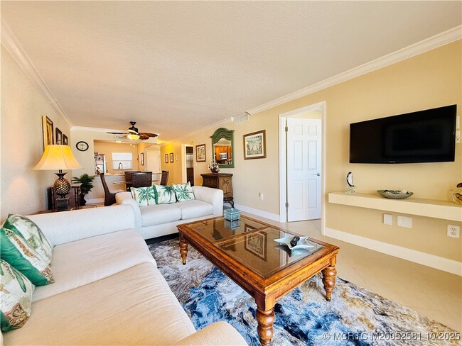 Building Photo - 7440 S Ocean Dr