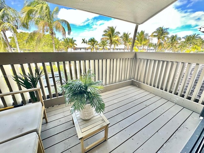 Building Photo - 3736 NE 166th St