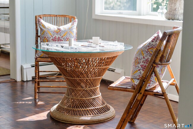 Building Photo - 206 Wolfpit Ave