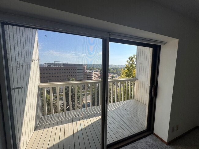 Building Photo - AVAILABLE NOW - Gorgeous 2 BR, 2 BA Condo,...