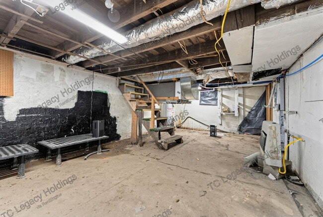 Building Photo - 1745 Fairmont Ave
