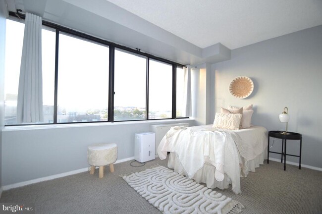 Building Photo - 1245 13th St NW