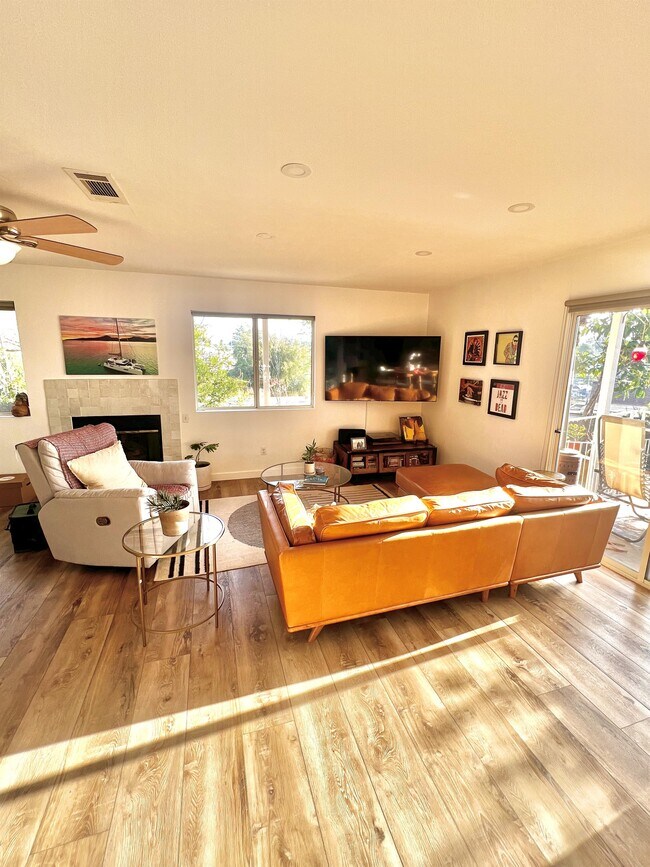 Building Photo - 11935 Sapota Dr