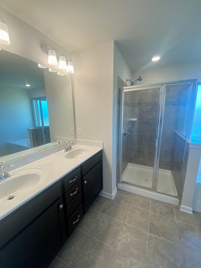 Building Photo - 2616 Winter Thistle Wy