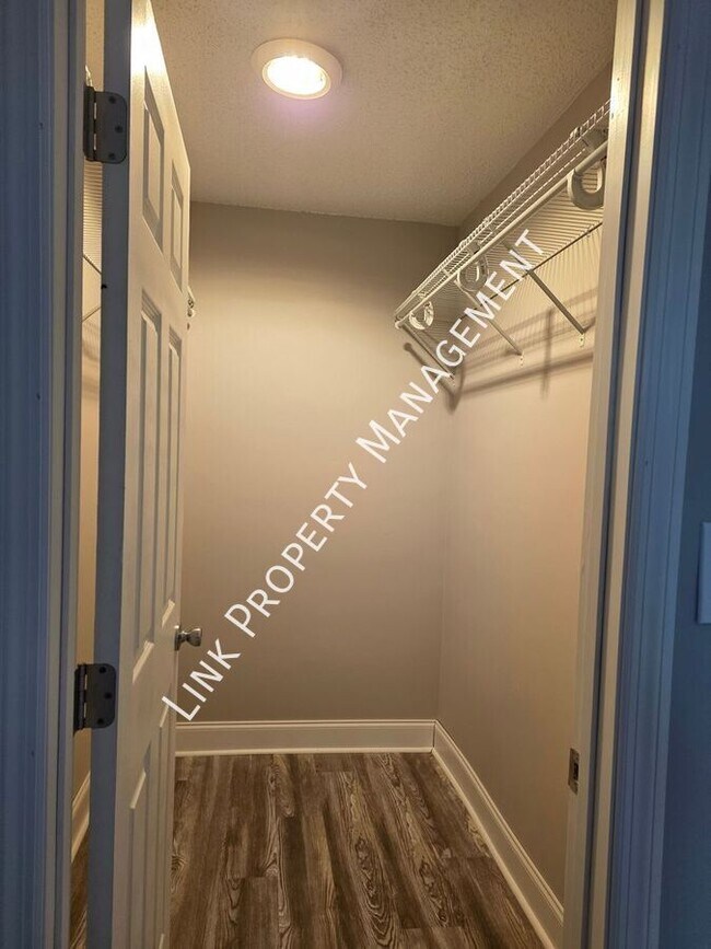 Building Photo - 6108 Ramsey Rd