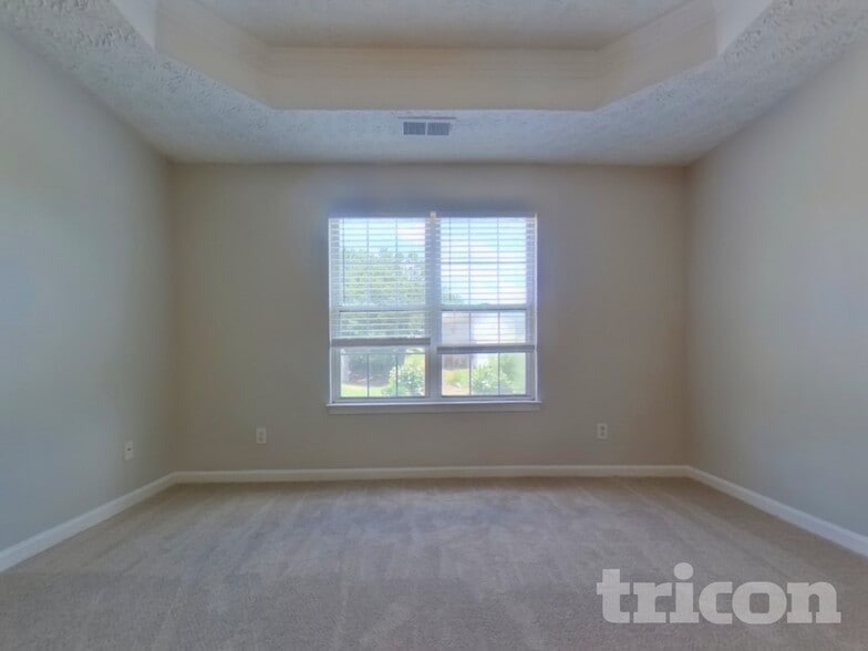 Building Photo - 411 Clearstream Ln