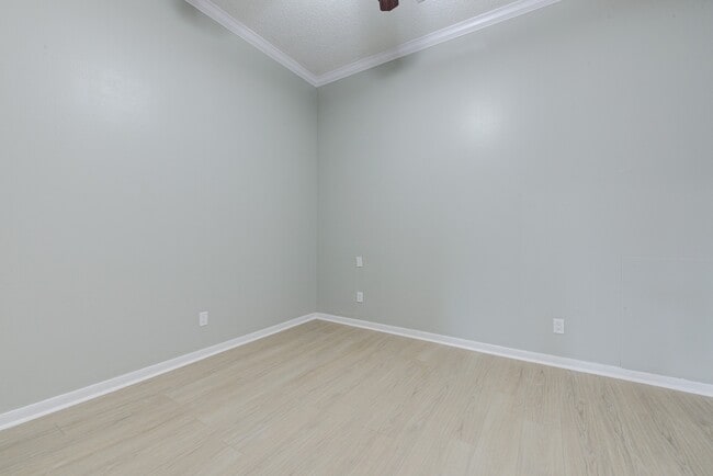 Building Photo - 15118 Chaseridge Dr